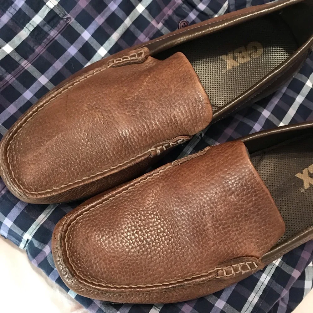 GBX babalu textured Brown leather loafers brown Men’s sz 9 Driving Mocs Slip On